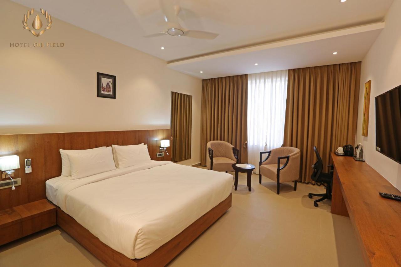 Hotel Oil Field Duliagaon Екстер'єр фото
